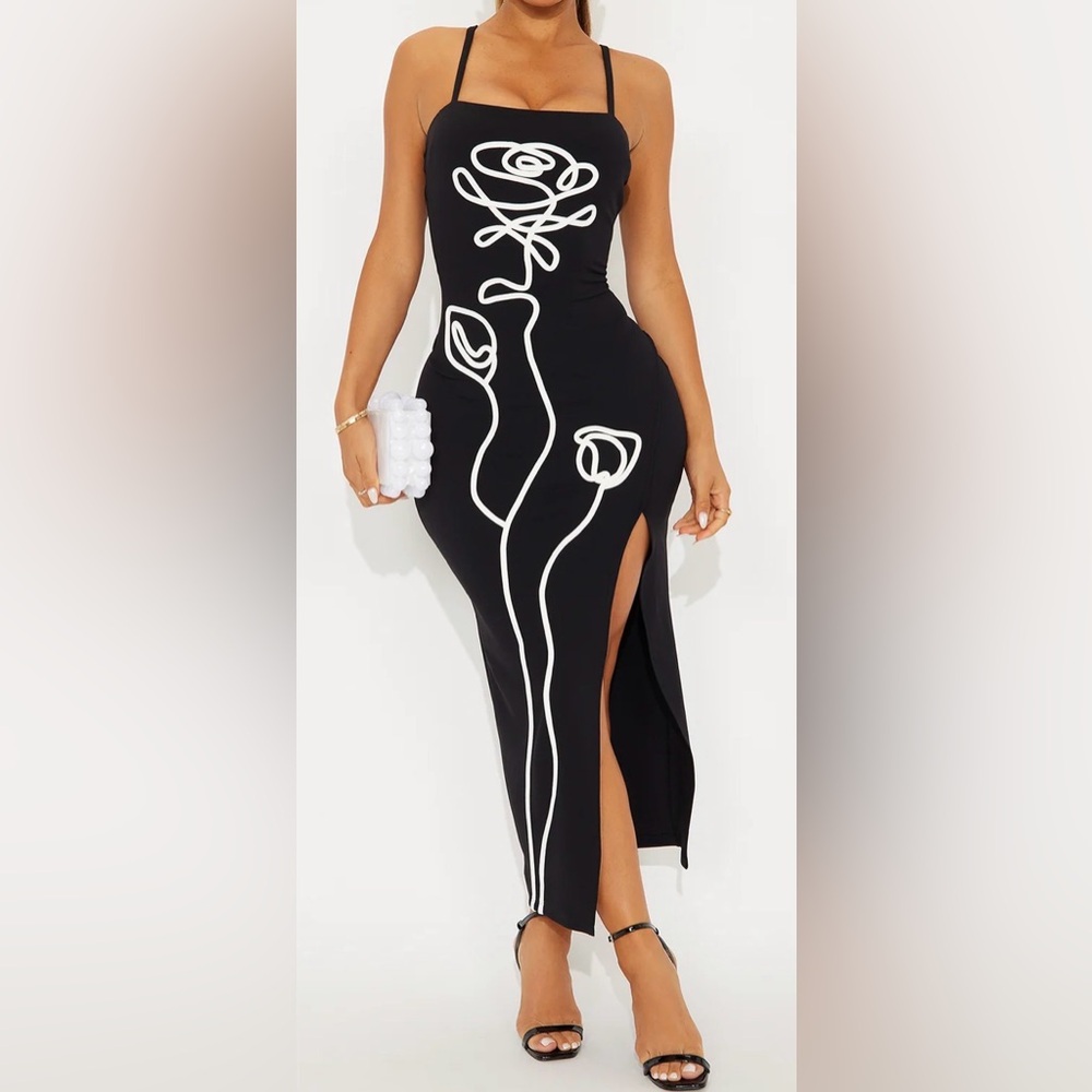 NWT Maxi Dress with White Rose Line Art